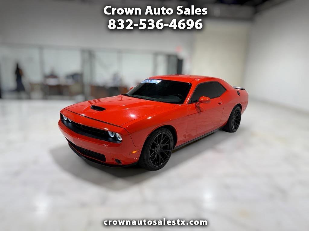 Used 2020 Dodge Challenger R/T w/ Blacktop Package RWD image 1