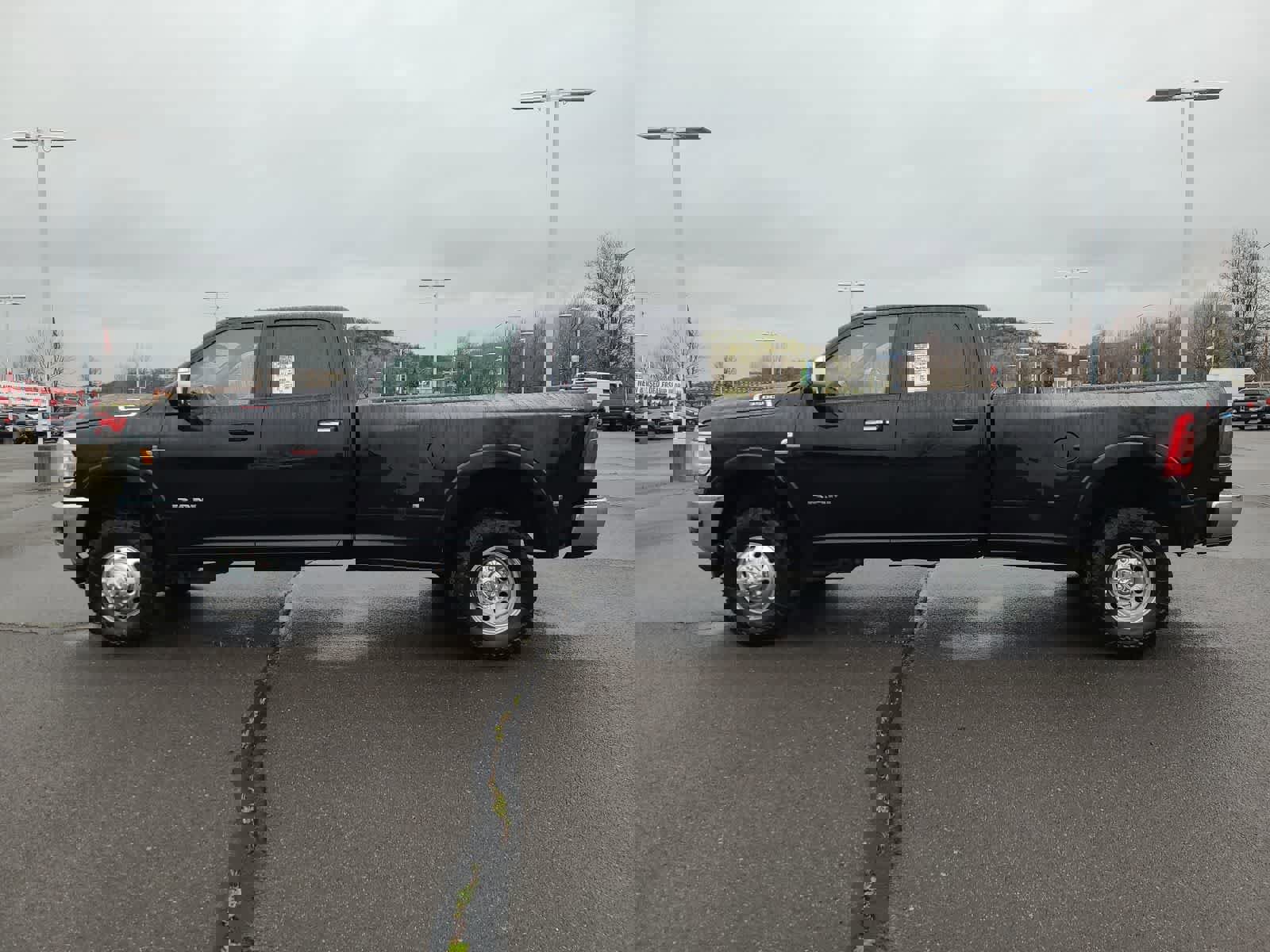 Used 2019 RAM 3500 Laramie image 11