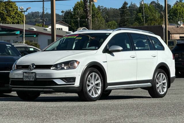 Used 2017 Volkswagen Golf Alltrack SE AWD/4WD image 8