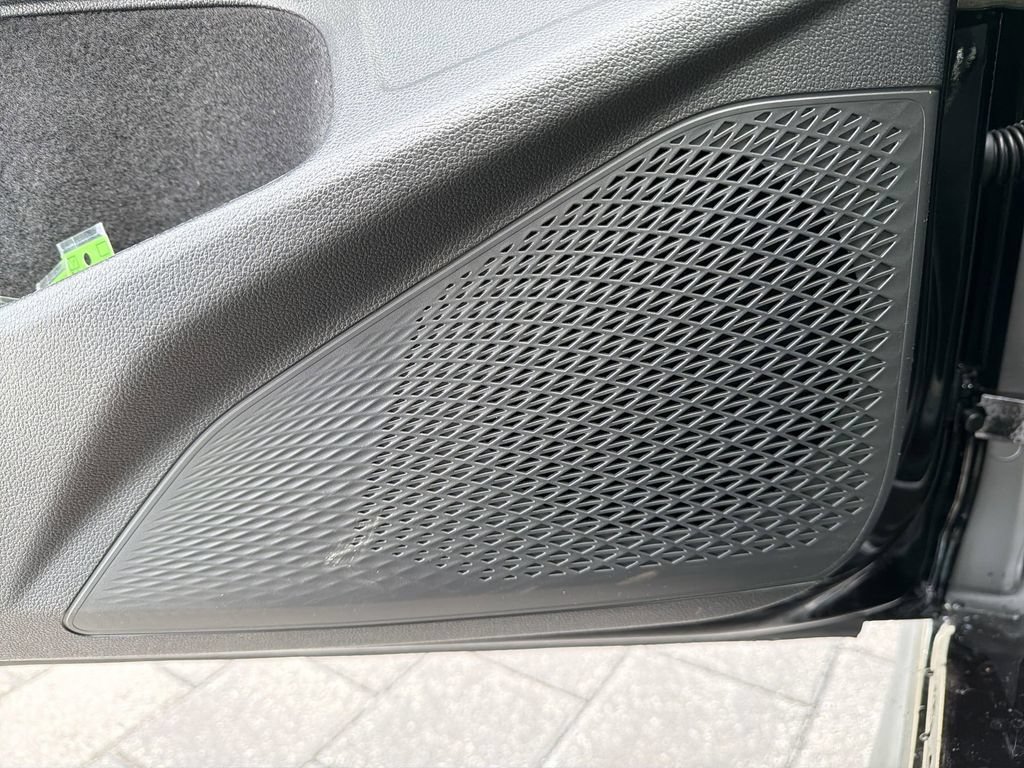 New 2026 Volkswagen GTI SE FWD image 18