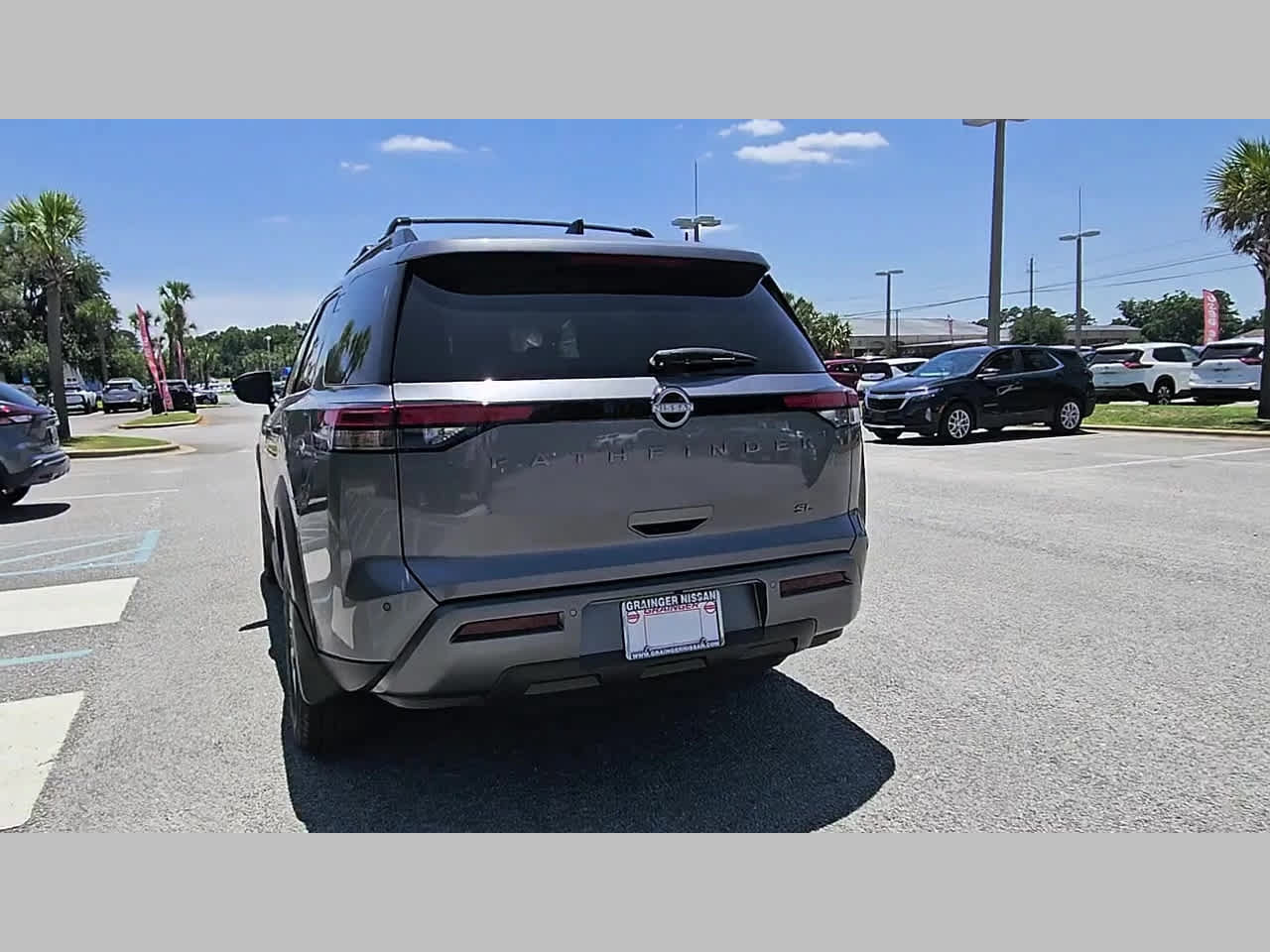 New 2026 Nissan Pathfinder SL FWD image 30