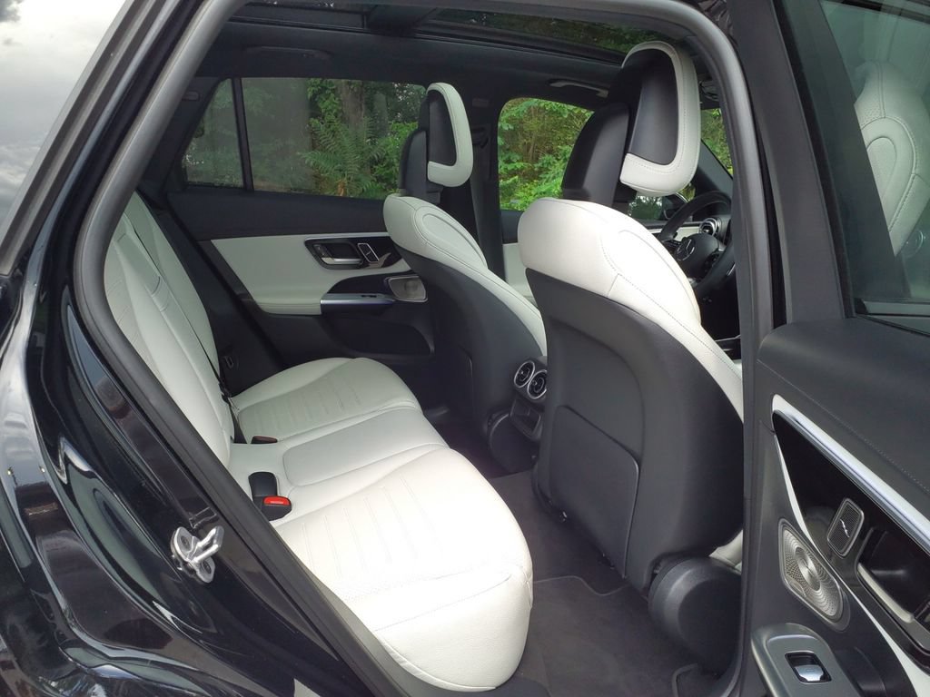 Certified 2025 Mercedes-Benz GLC 350e 4MATIC image 12