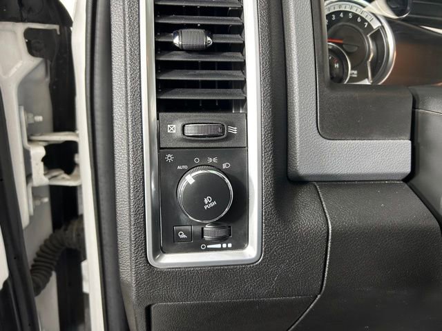Used 2019 RAM 1500 Big Horn AWD/4WD image 19