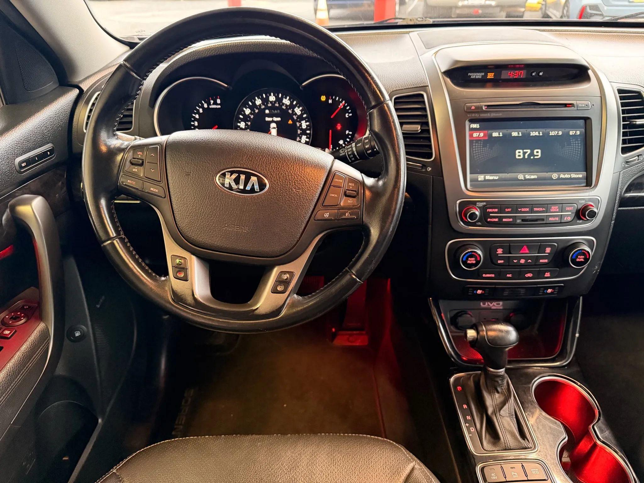 Used 2014 Kia Sorento SX w/ 3rd Row Package image 17