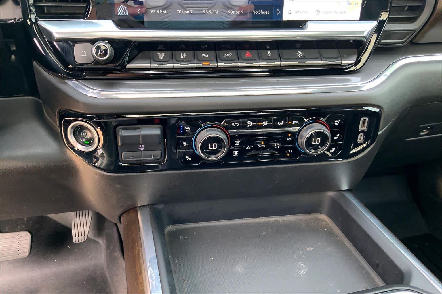 Used 2024 Chevrolet Silverado 2500 High Country w/ High Country Premium Package AWD/4WD image 32