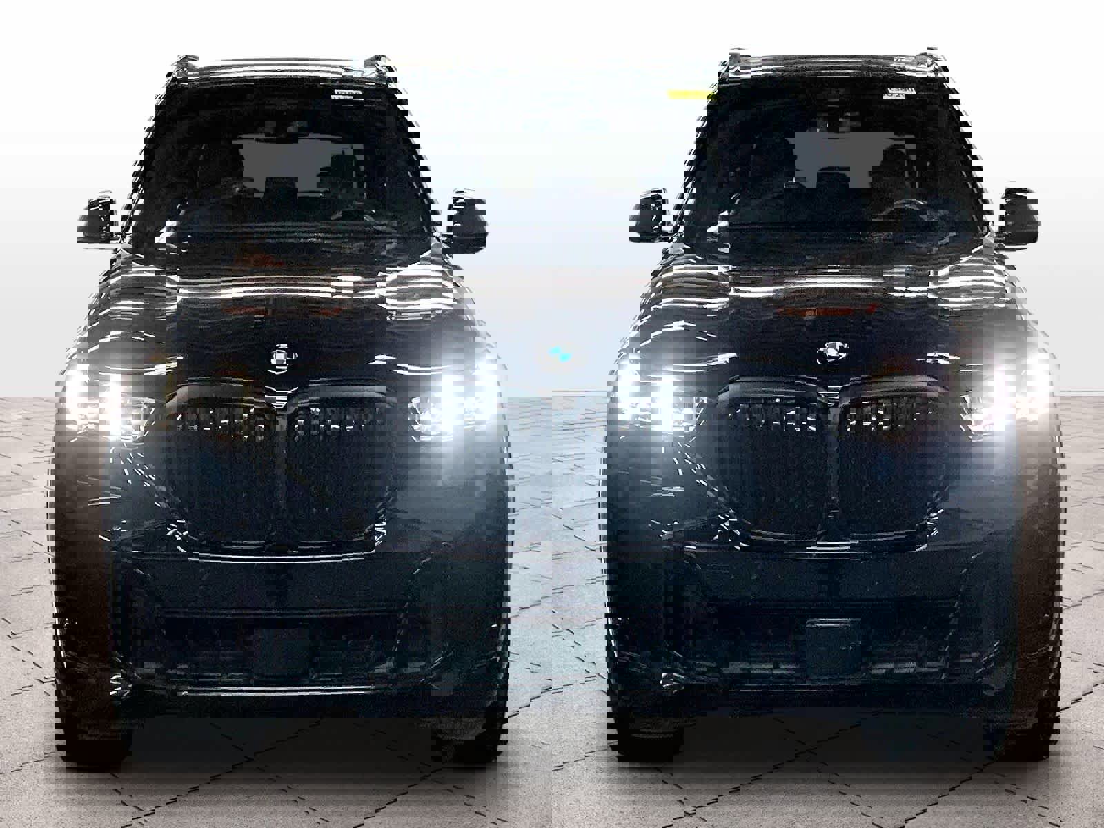 Used 2024 BMW X5 xDrive40i w/ Executive Package image 3