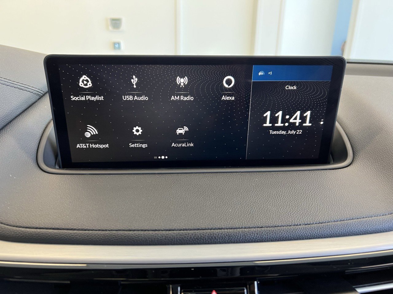 Used 2023 Acura MDX SH-AWD image 19