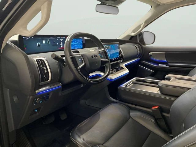 Used 2025 Ford Expedition Max Platinum AWD/4WD image 59