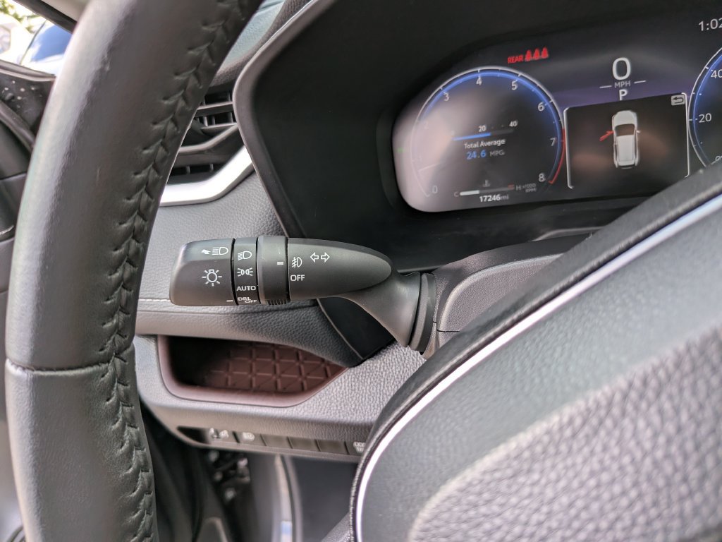 Used 2025 Toyota RAV4 Limited FWD image 36