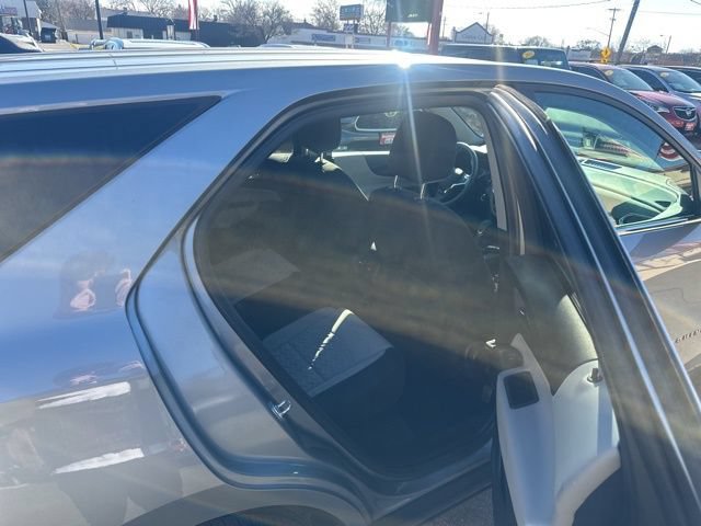 Used 2024 Chevrolet Equinox LT AWD/4WD image 18