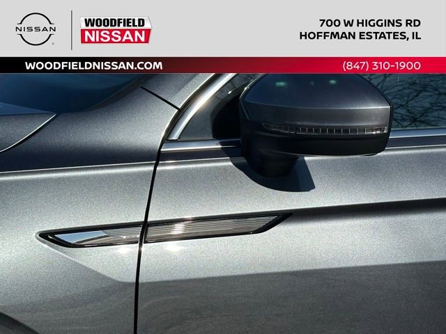 Used 2022 Volkswagen Tiguan SE AWD/4WD image 10