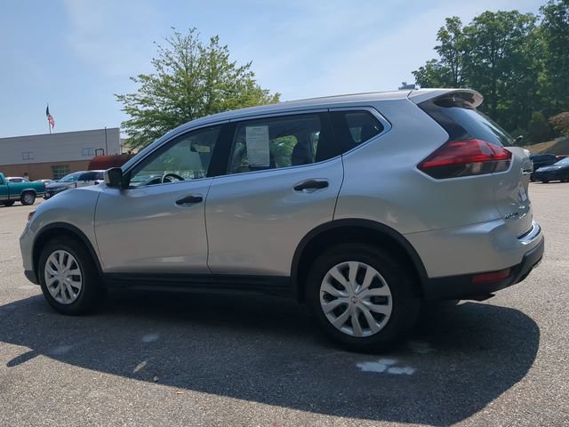 Used 2017 Nissan Rogue S AWD/4WD image 6