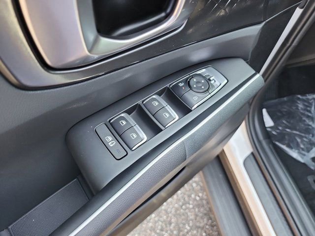 New 2026 Kia Sorento LX FWD image 14