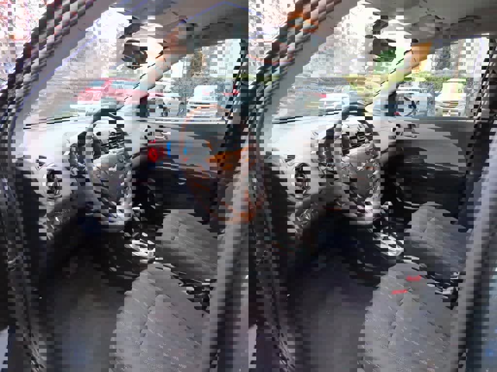 Used 2014 Chevrolet Sonic LT image 2