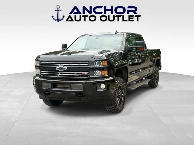 Used 2016 Chevrolet Silverado 2500 LT w/ Midnight Edition AWD/4WD image 4