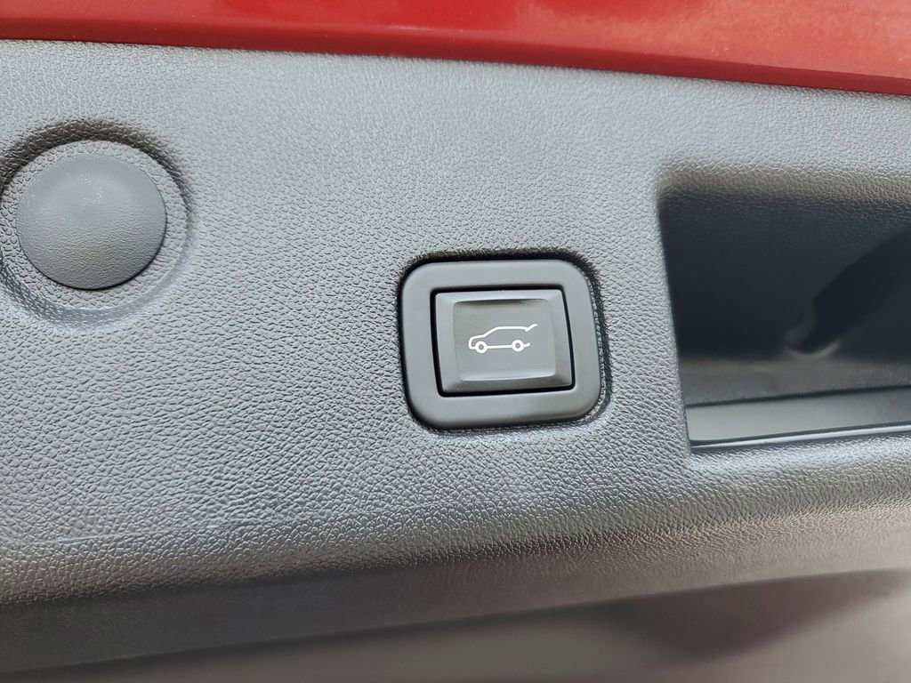 Used 2023 Chevrolet Equinox LT image 8