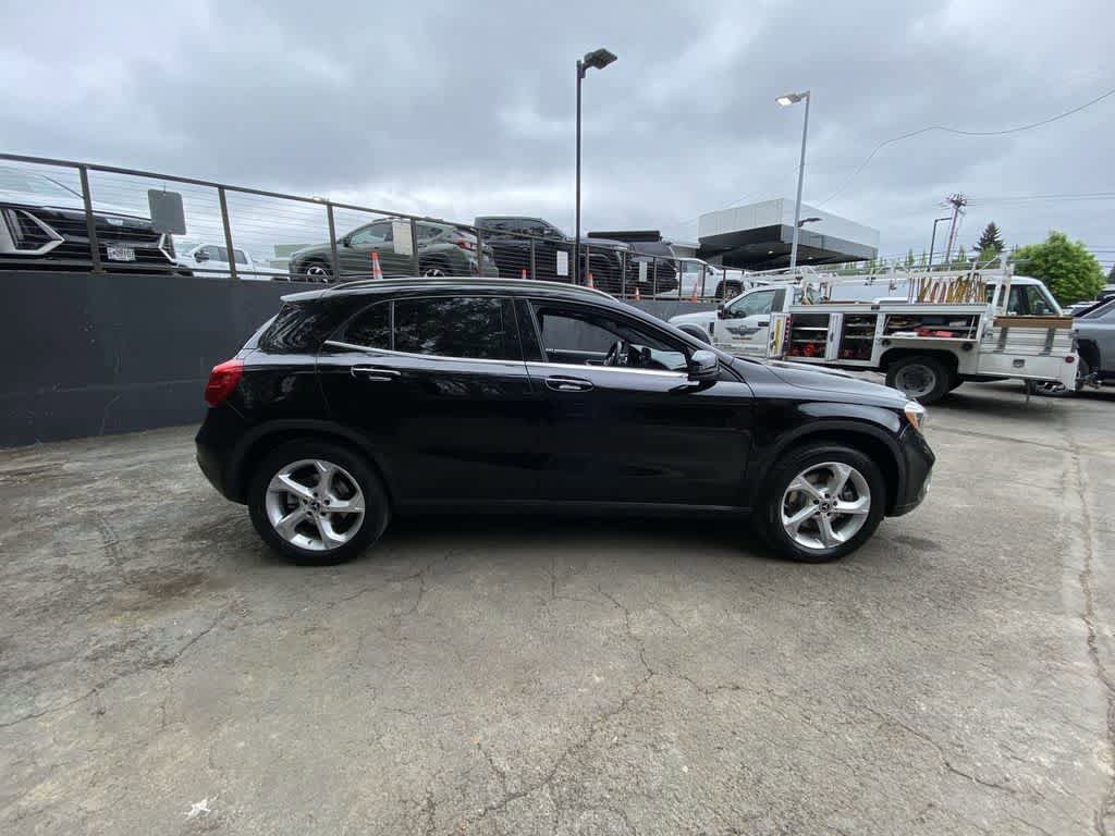Used 2018 Mercedes-Benz GLA 250 4MATIC image 7