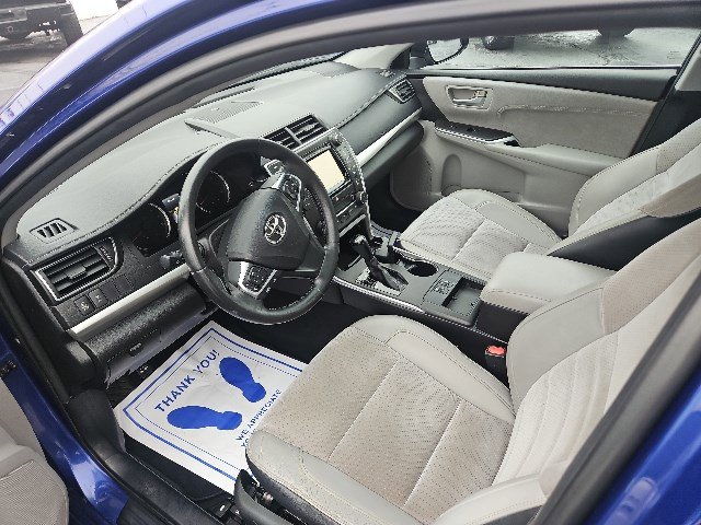 Used 2015 Toyota Camry LE image 4