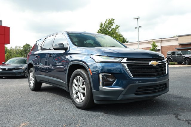 Used 2023 Chevrolet Traverse LS FWD image 3