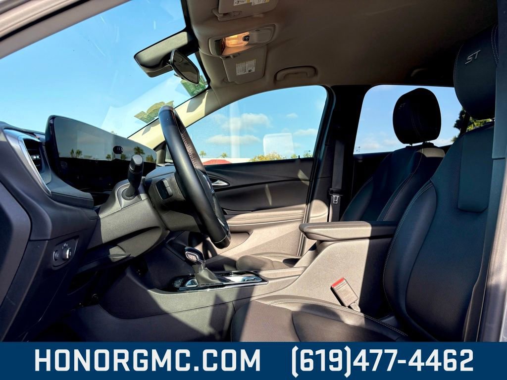 Used 2024 Buick Encore GX Sport Touring w/ Comfort Package image 10
