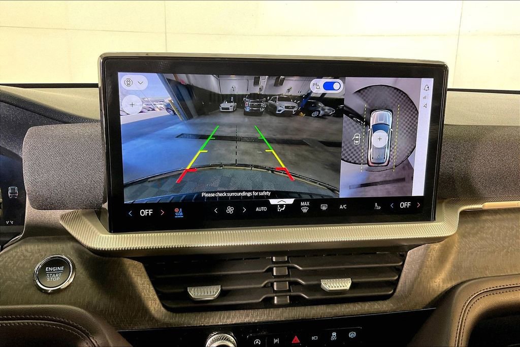 Used 2025 Ford Explorer Platinum w/ LUX Leather Package image 31