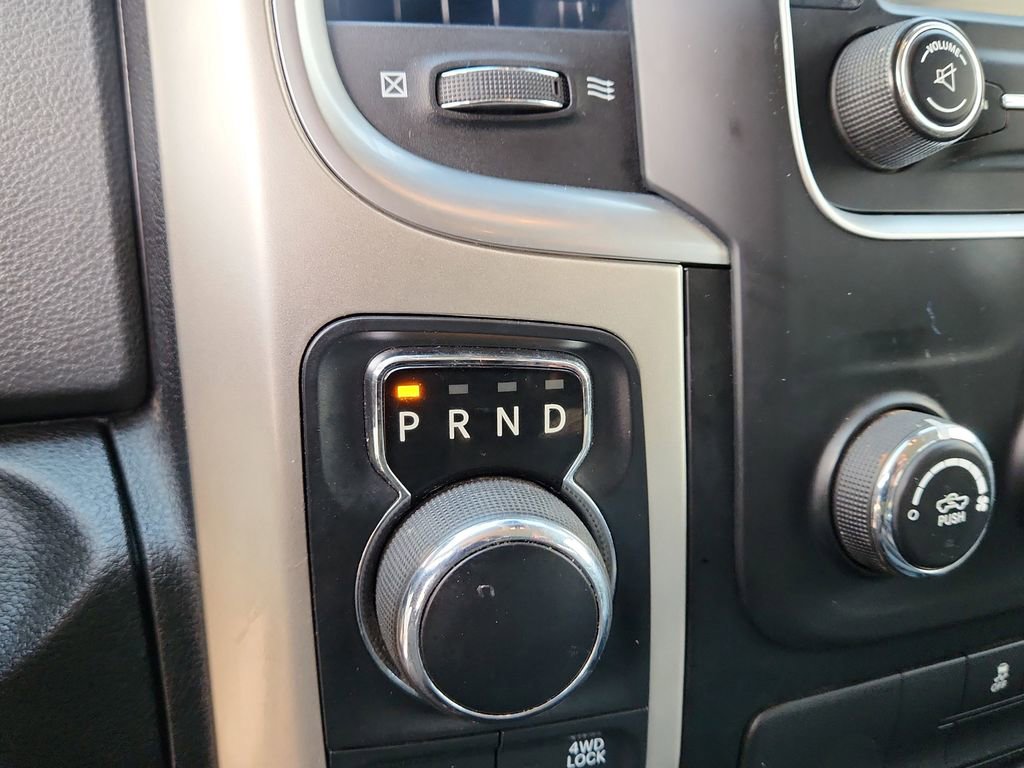 Used 2017 RAM 1500 Classic SLT image 19