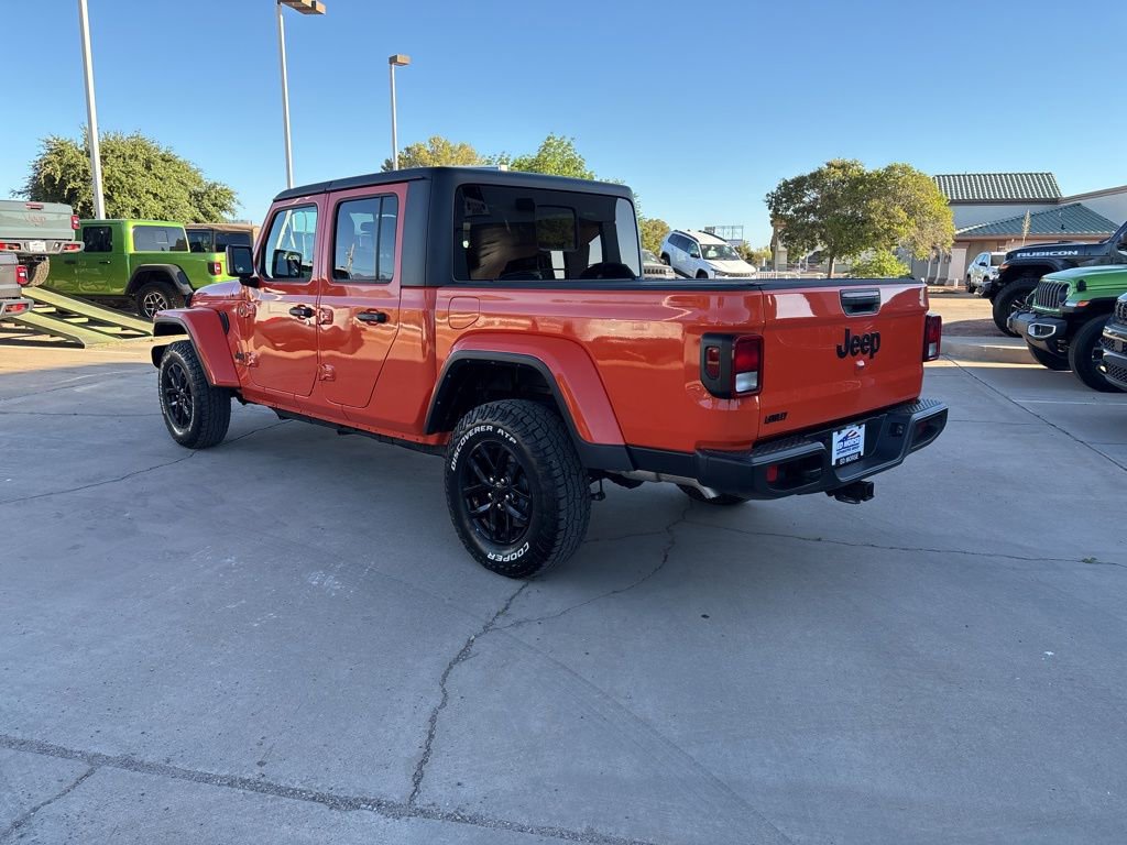 Used 2023 Jeep Gladiator Sport AWD/4WD image 7