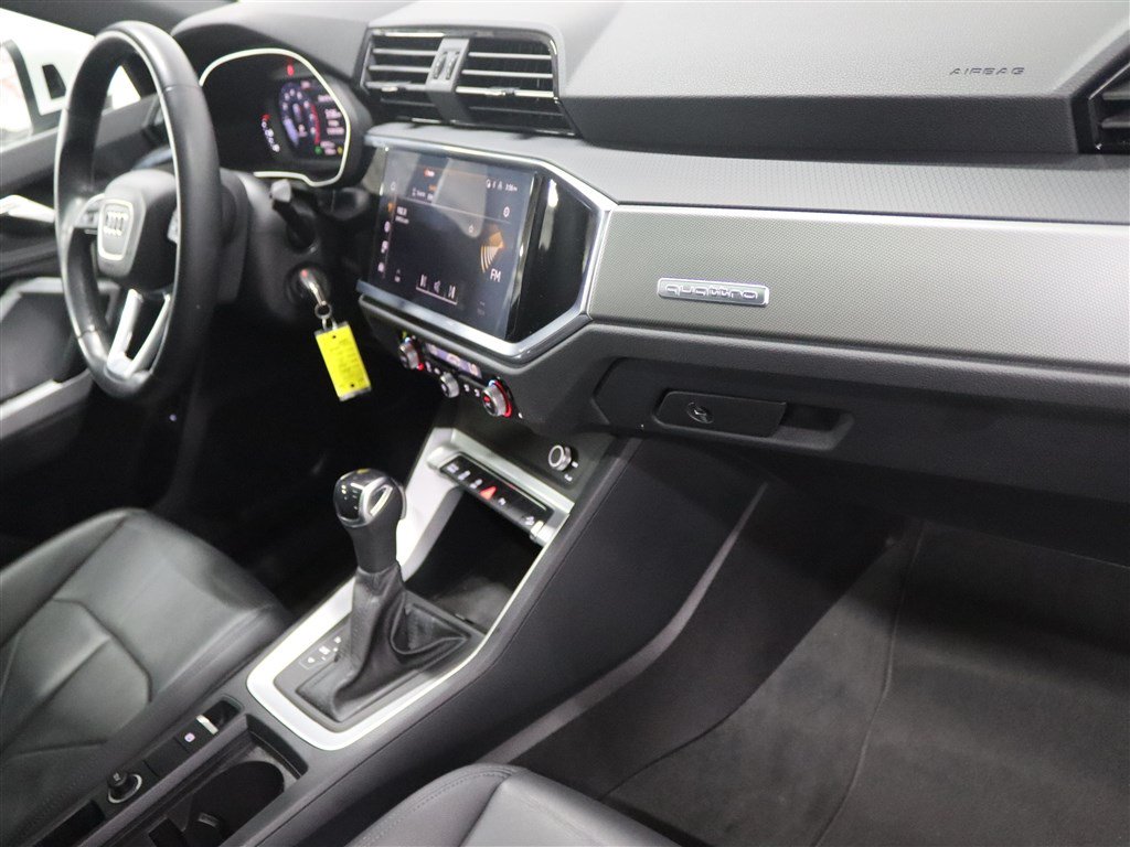 Used 2023 Audi Q3 2.0T Premium AWD/4WD image 27