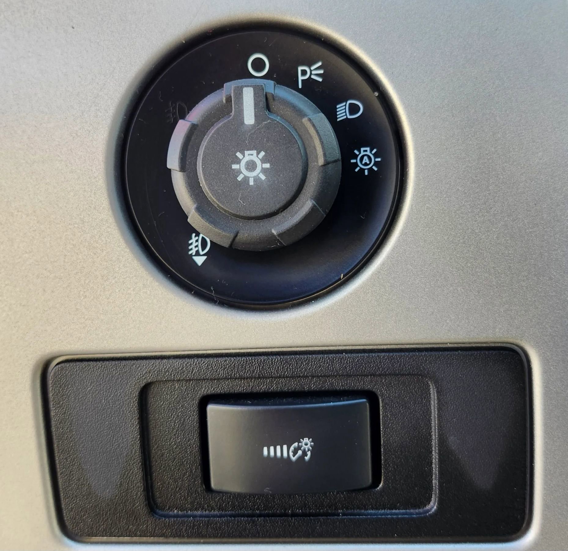 Used 2014 Ford F150 FX4 w/ Equipment Group 402A Luxury image 20