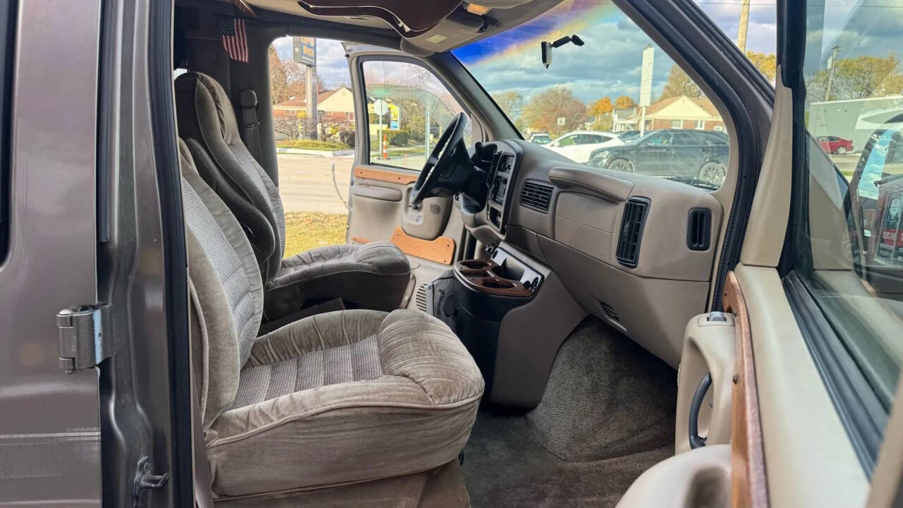Used 1999 Chevrolet Express 1500 w/ Convenience Pkg image 14