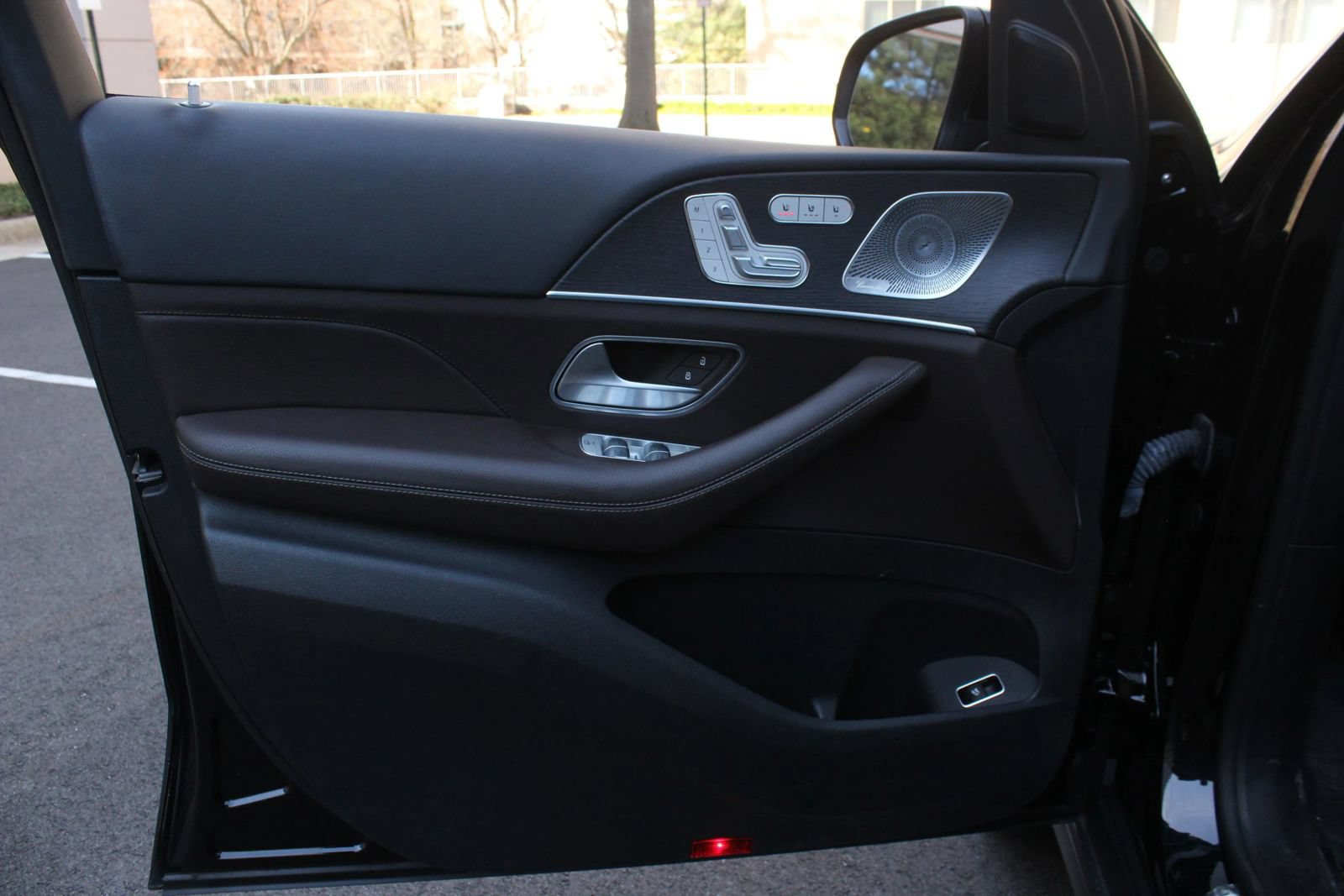 Used 2022 Mercedes-Benz GLS 450 4MATIC image 16