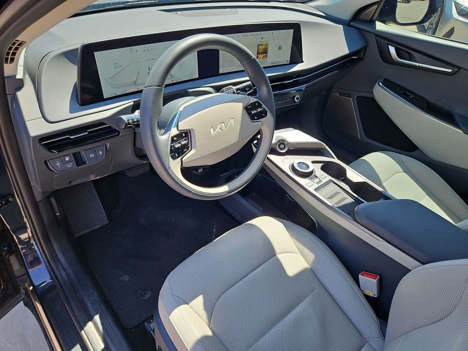 Certified 2023 Kia EV6 Wind w/ Wind Technology Package RWD image 2