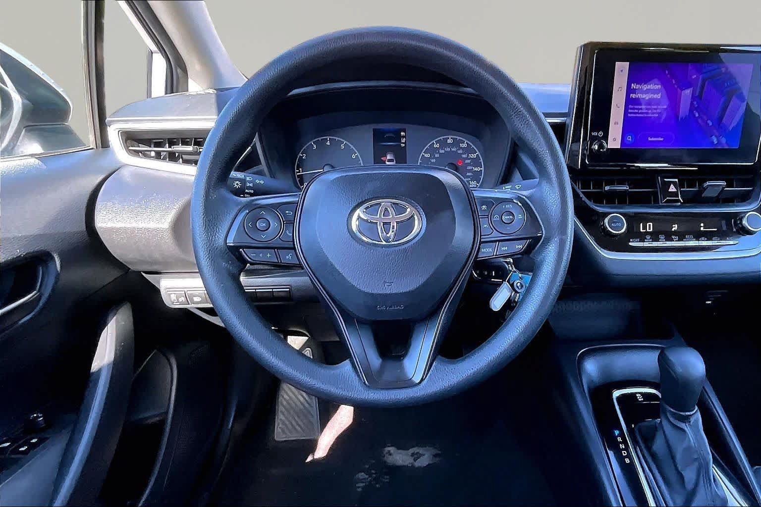 Used 2024 Toyota Corolla LE FWD image 6