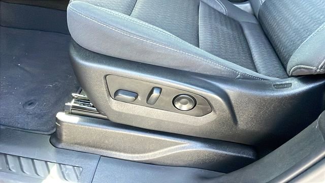 Used 2022 Chevrolet Suburban LS image 28