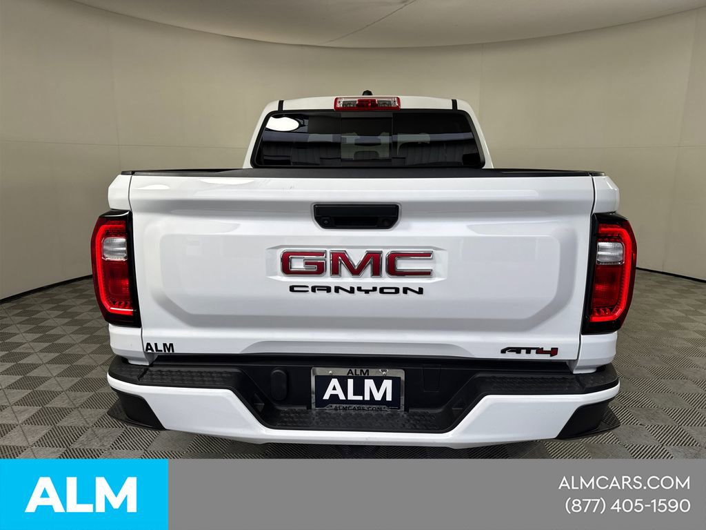 Used 2024 GMC Canyon AT4 image 9