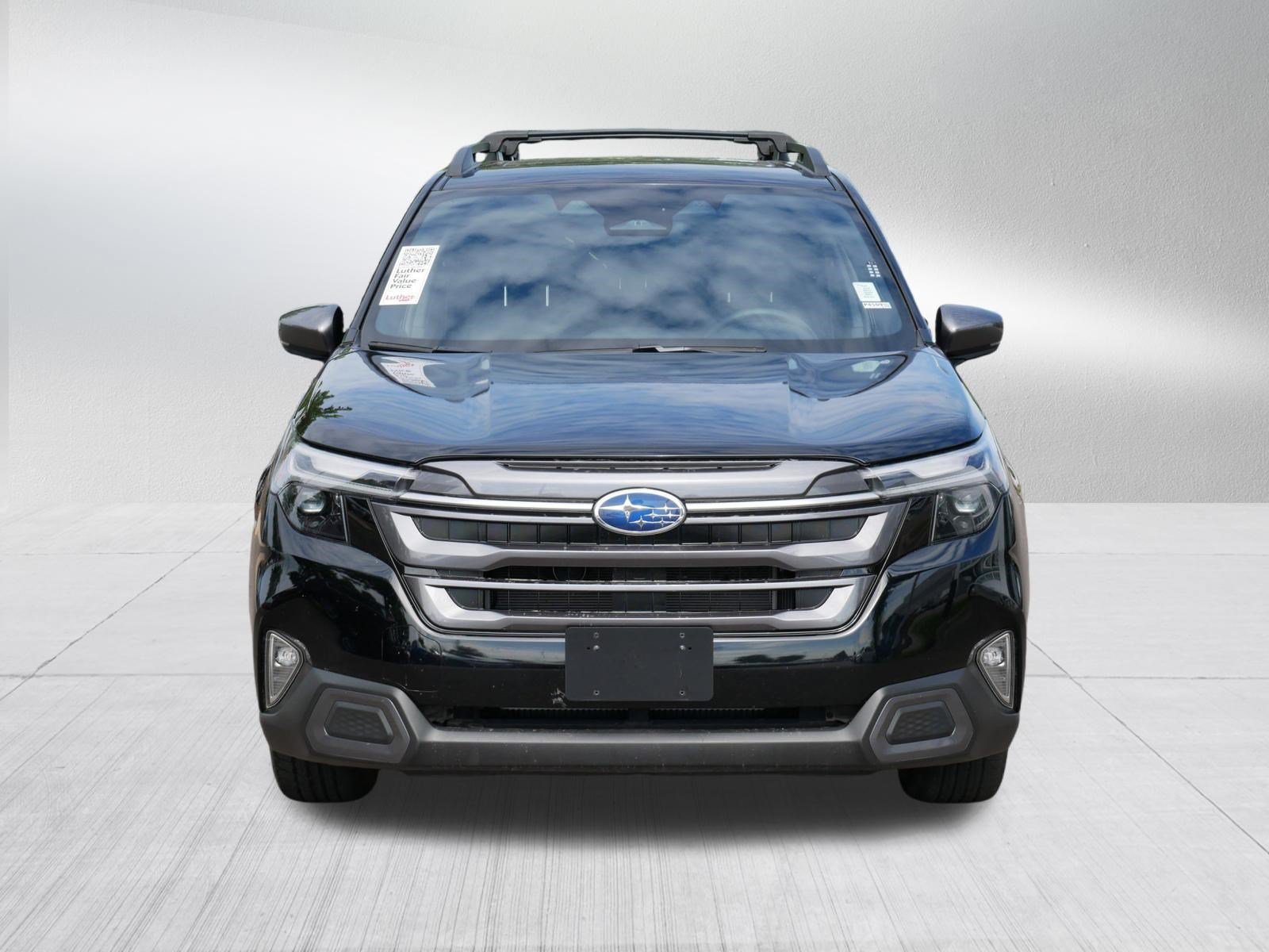 Used 2025 Subaru Forester Limited AWD/4WD image 2
