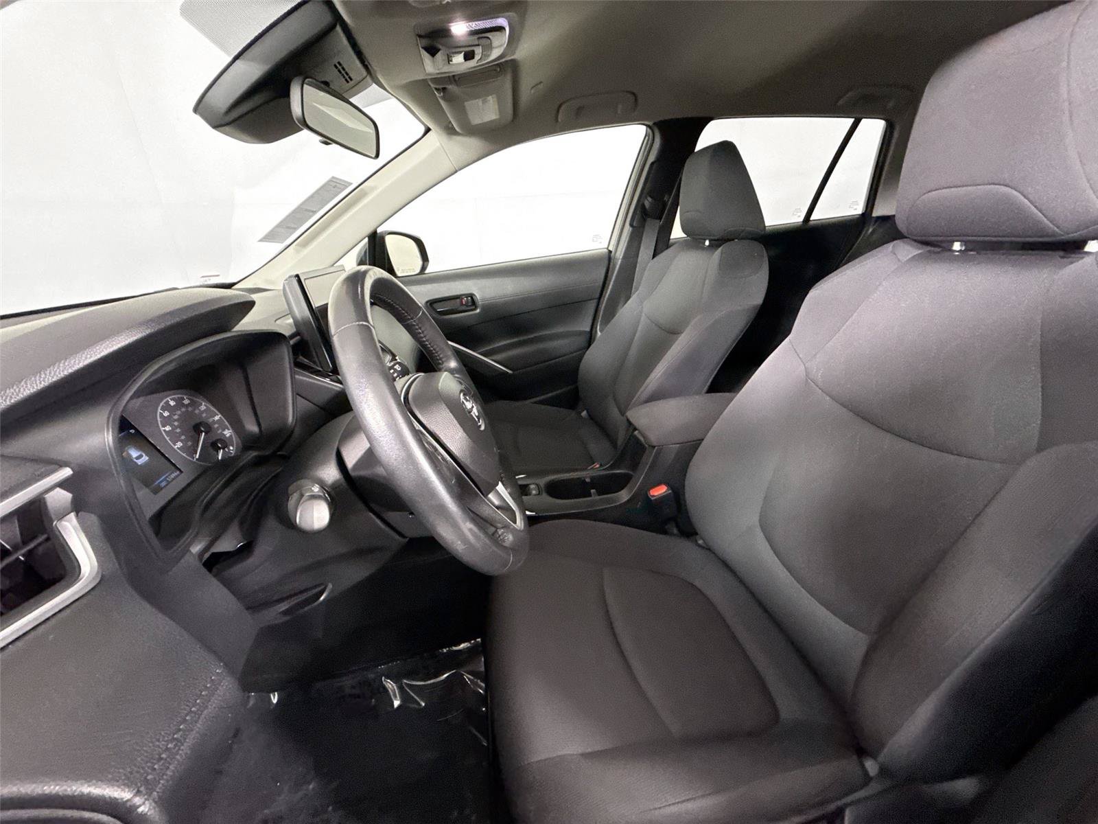 Certified 2023 Toyota Corolla Cross LE FWD image 3
