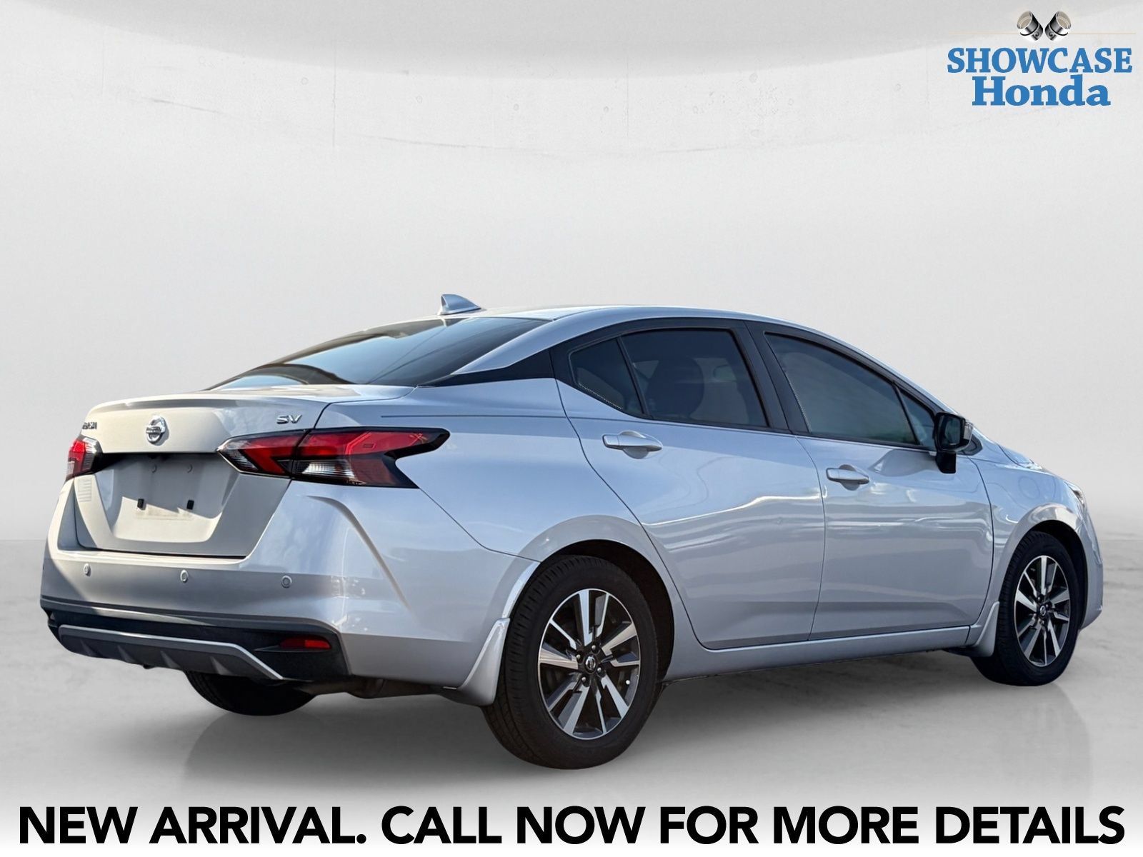 Used 2021 Nissan Versa SV FWD image 5