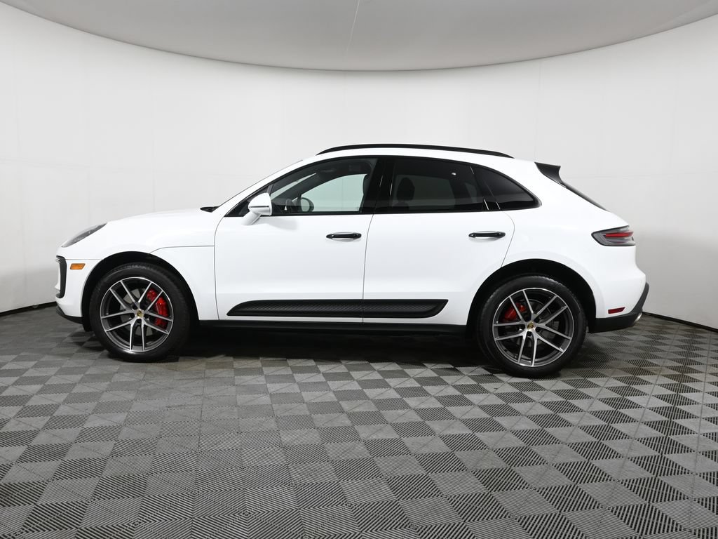 Used 2023 Porsche Macan S AWD/4WD image 2