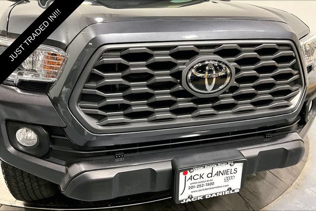 Used 2021 Toyota Tacoma TRD Off-Road w/ Technology Package AWD/4WD image 21