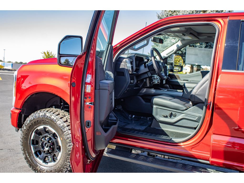 New 2026 Ford F350 Lariat image 18