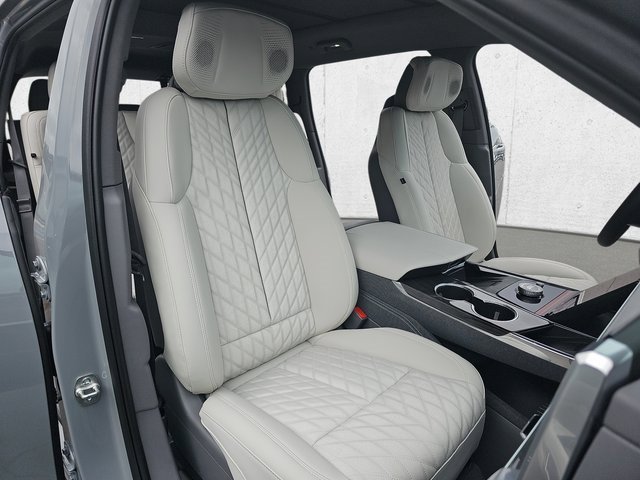 New 2026 Cadillac Escalade IQ Sport 1 w/ LPO, ONYX Package image 10
