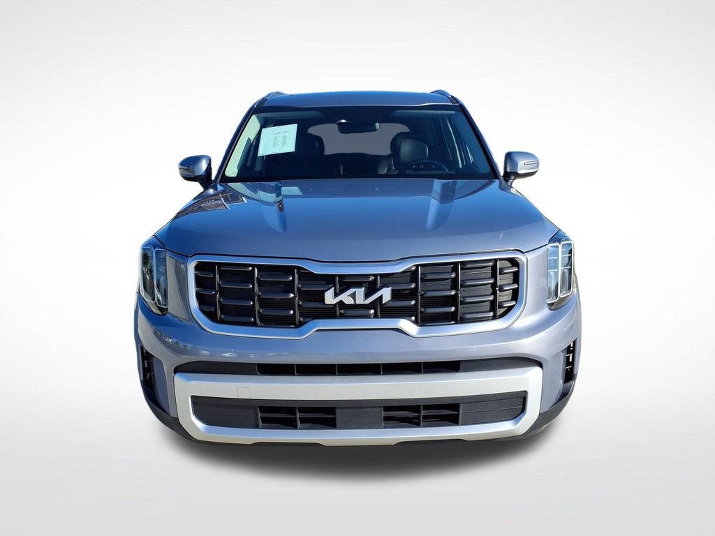 Used 2025 Kia Telluride S FWD image 2