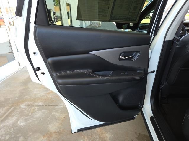 Used 2024 Nissan Murano SV AWD/4WD image 38