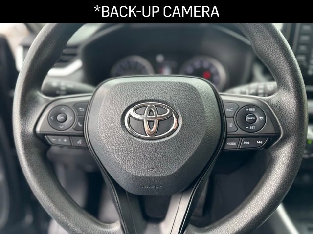 Used 2022 Toyota RAV4 XLE w/ Carpet Mat Package (TMS) image 5