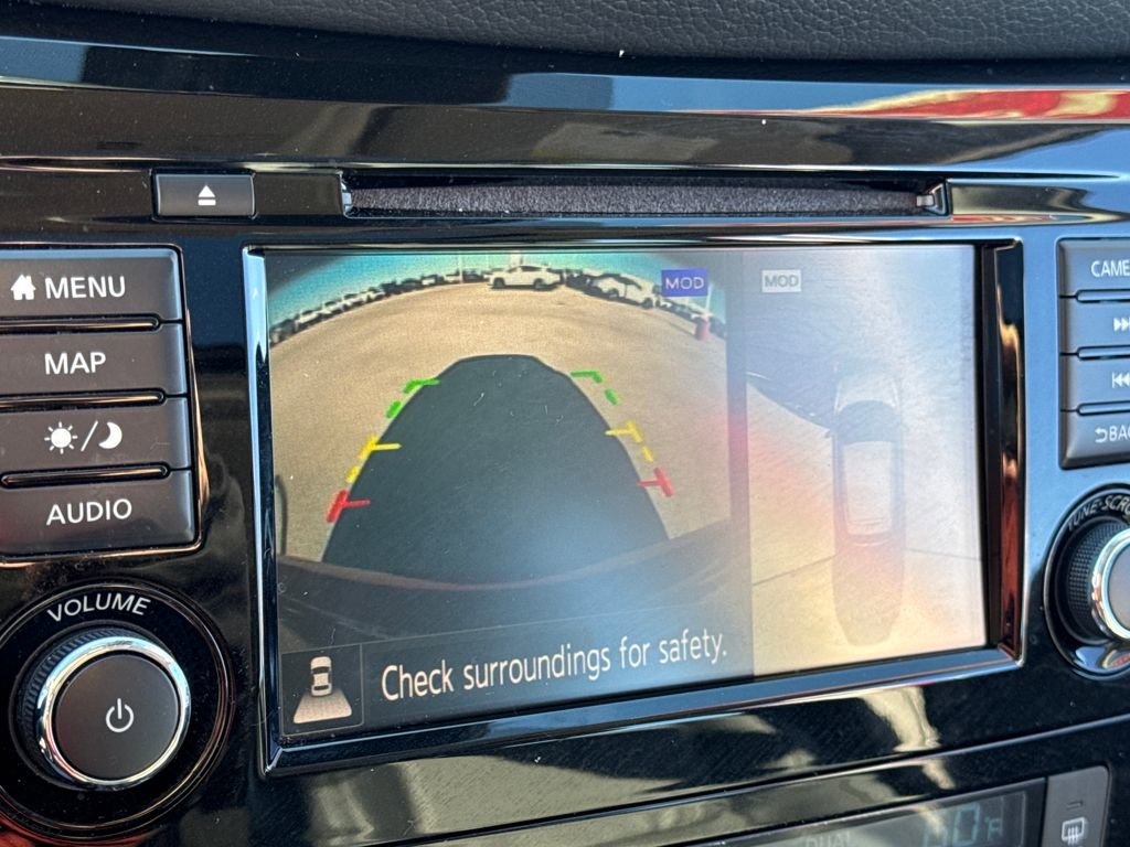 Used 2022 Nissan Rogue Sport SL w/ Premium Package image 23