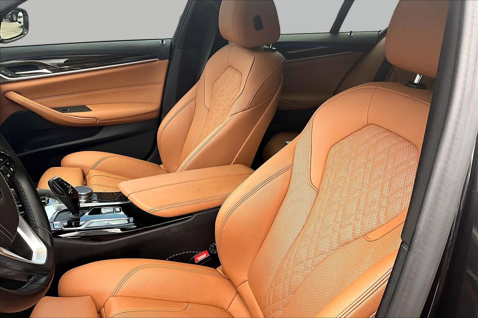 Used 2023 BMW 530i w/ Convenience Package RWD image 7