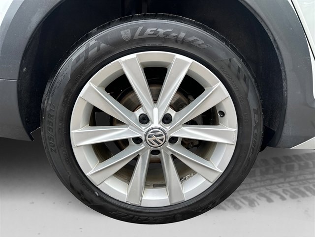 Used 2017 Volkswagen Golf Alltrack S AWD/4WD image 16