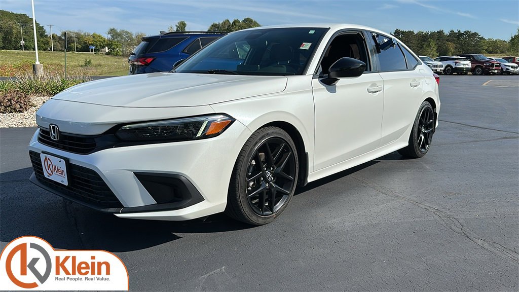 Used 2023 Honda Civic Sport image 3