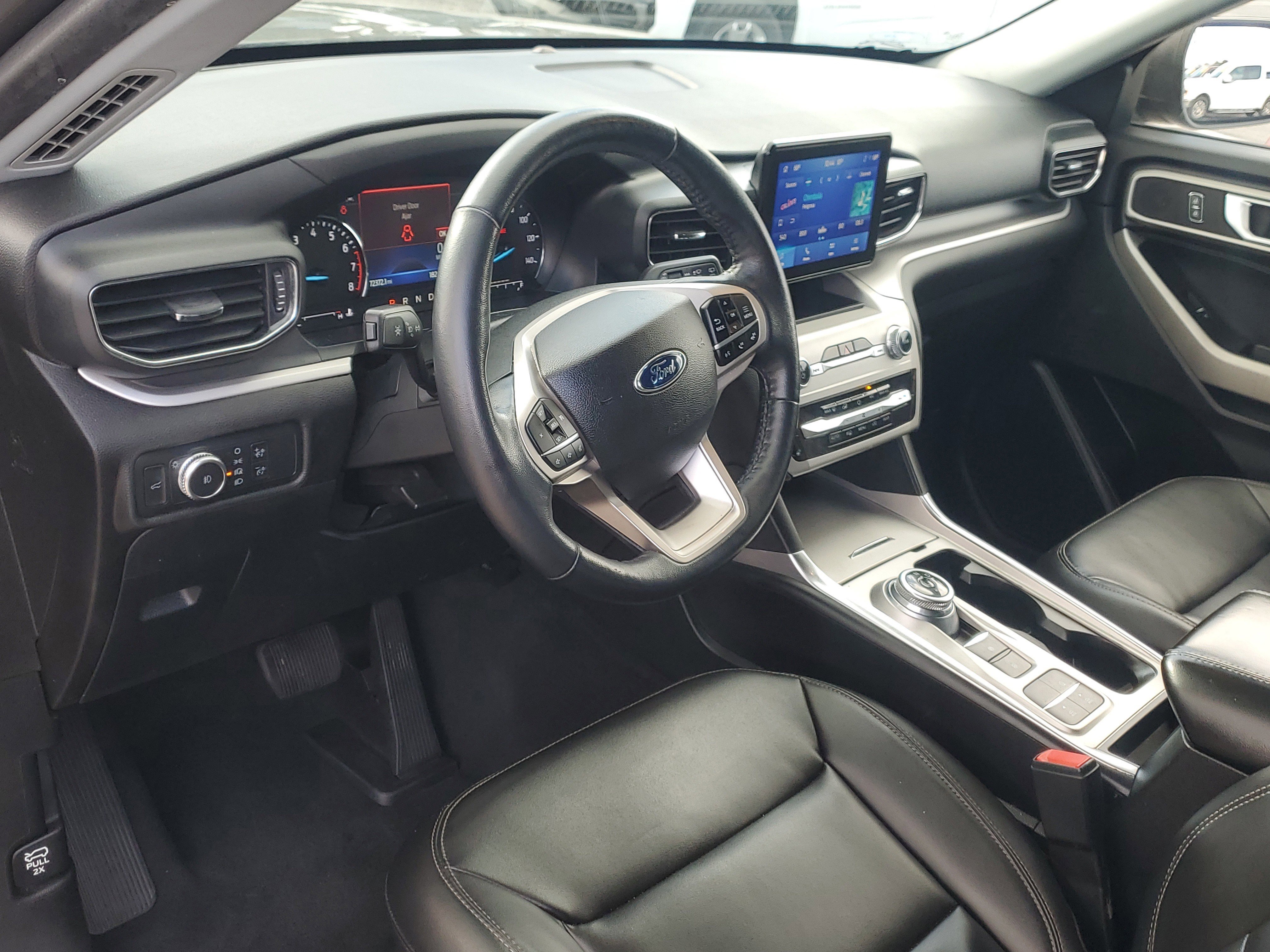 Used 2022 Ford Explorer XLT w/ Equipment Group 202A image 23